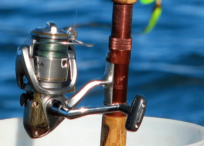 How much line should you spool on a spinning reel